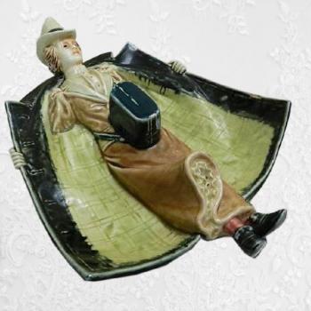 Secesní figurální miska, majolika - B. Bloch, Dubí Secesní figurální miska, majolika - B. Bloch, Dubí