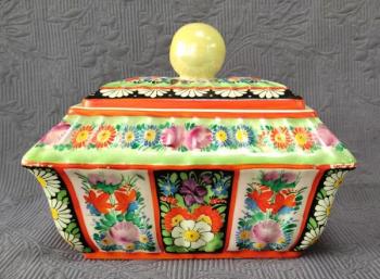 Dóza, ruční malba, zn. Klenčí, J. Kuželka Dóza, ruční malba, zn. Klenčí, J. Kuželka