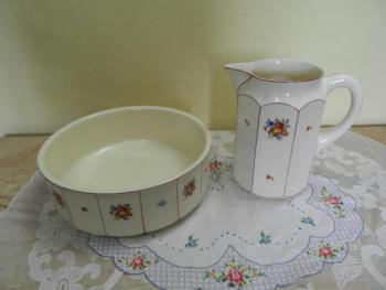 Mycí souprava (umyvadlo + džbán) - Ditmar Urbach Mycí souprava (umyvadlo + džbán) - Ditmar Urbach