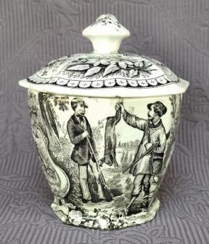 Dóza - cukřenka, myslivecký motiv Dóza - cukřenka, myslivecký motiv