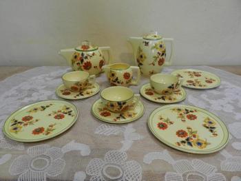 Art deco porcelánový servis pro 3 osoby, značeno Art deco porcelánový servis pro 3 osoby, značeno